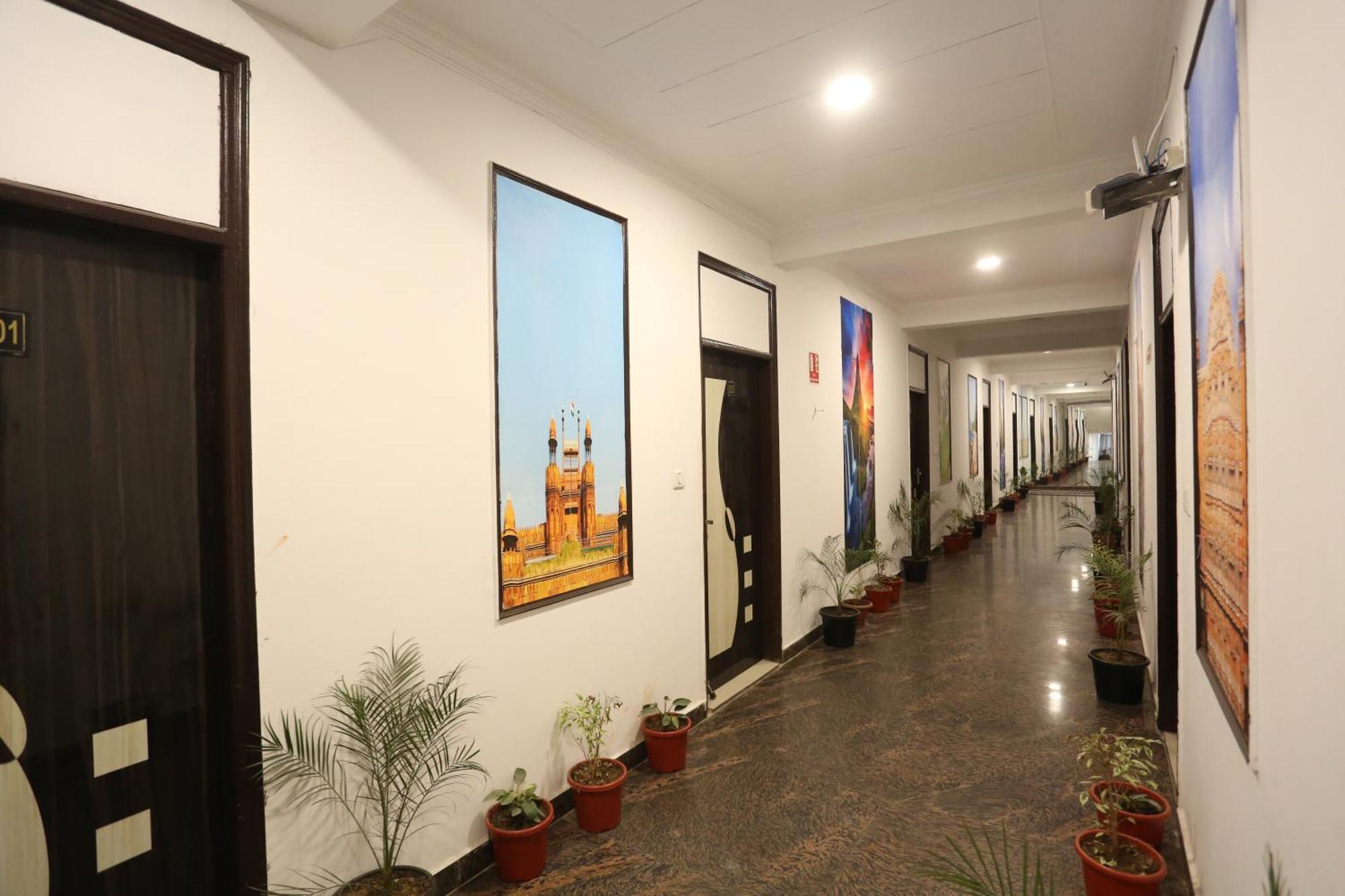 Hotel Grand Kiara Delhi Airport By Ss Group Nova Deli Exterior foto