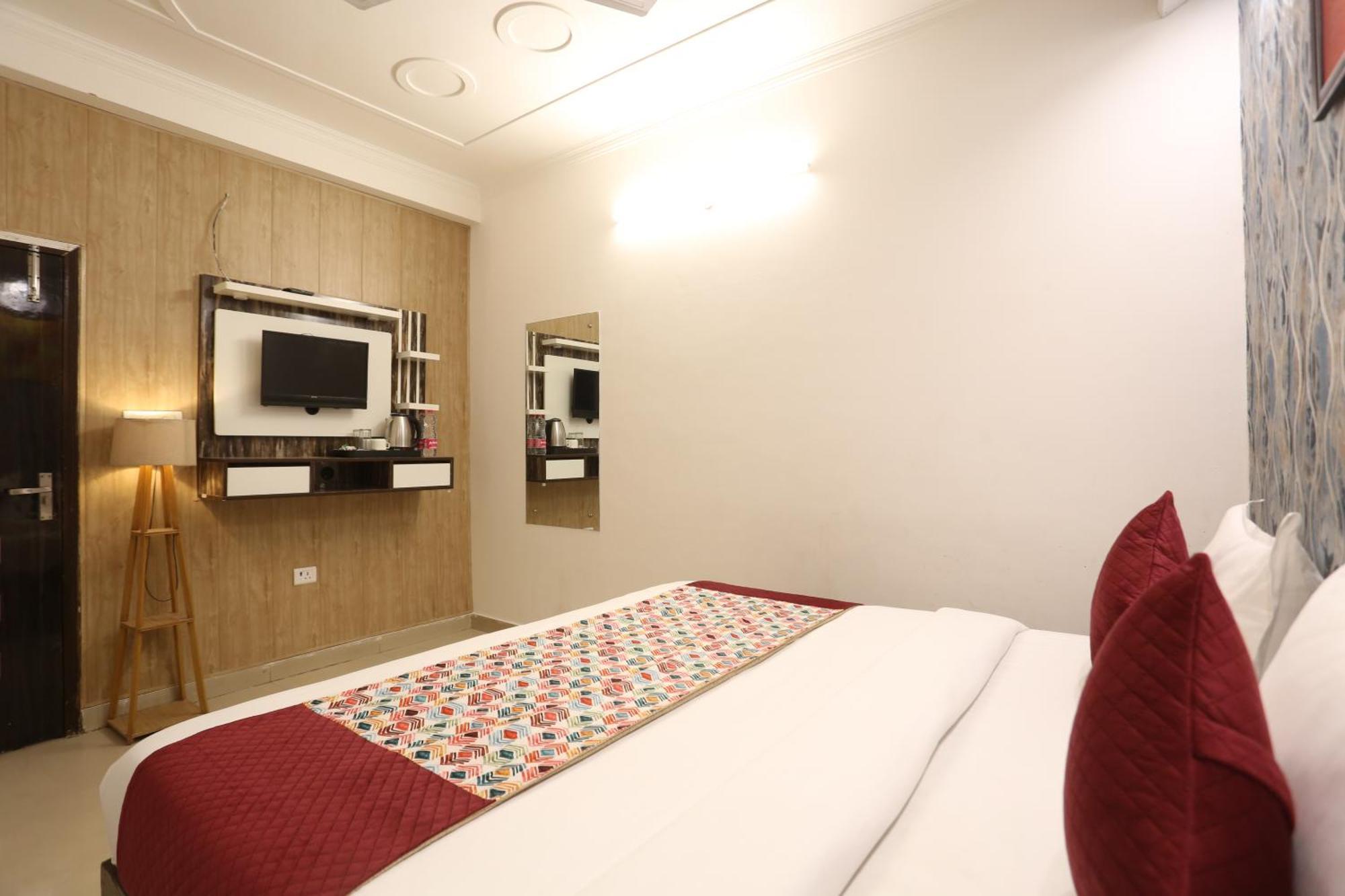 Hotel Grand Kiara Delhi Airport By Ss Group Nova Deli Exterior foto